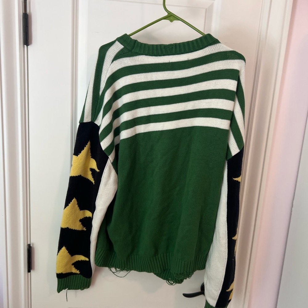 MNML Green and White Crew Neck Sweater with Bold Sleeve